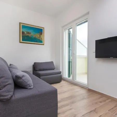 Riva 2 Apartmán Krapanj